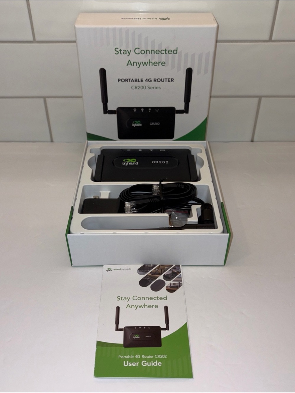 CR202 Portable 4G Router - Black